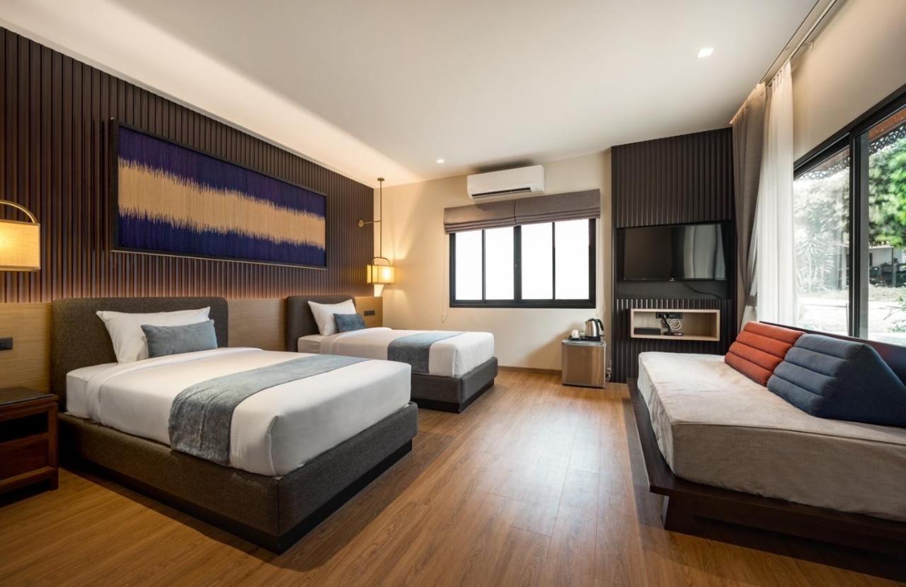 Ban Saithong Beach Resort Bang Saphan Noi Dış mekan fotoğraf