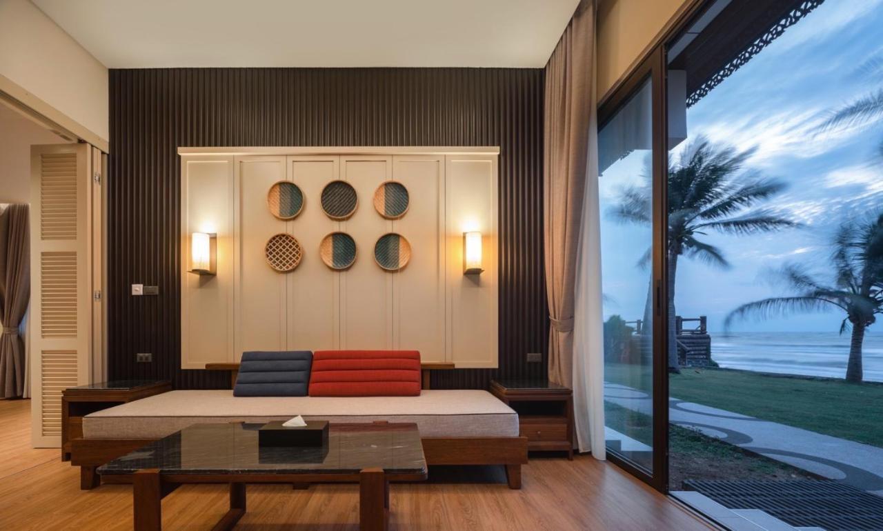 Ban Saithong Beach Resort Bang Saphan Noi Dış mekan fotoğraf
