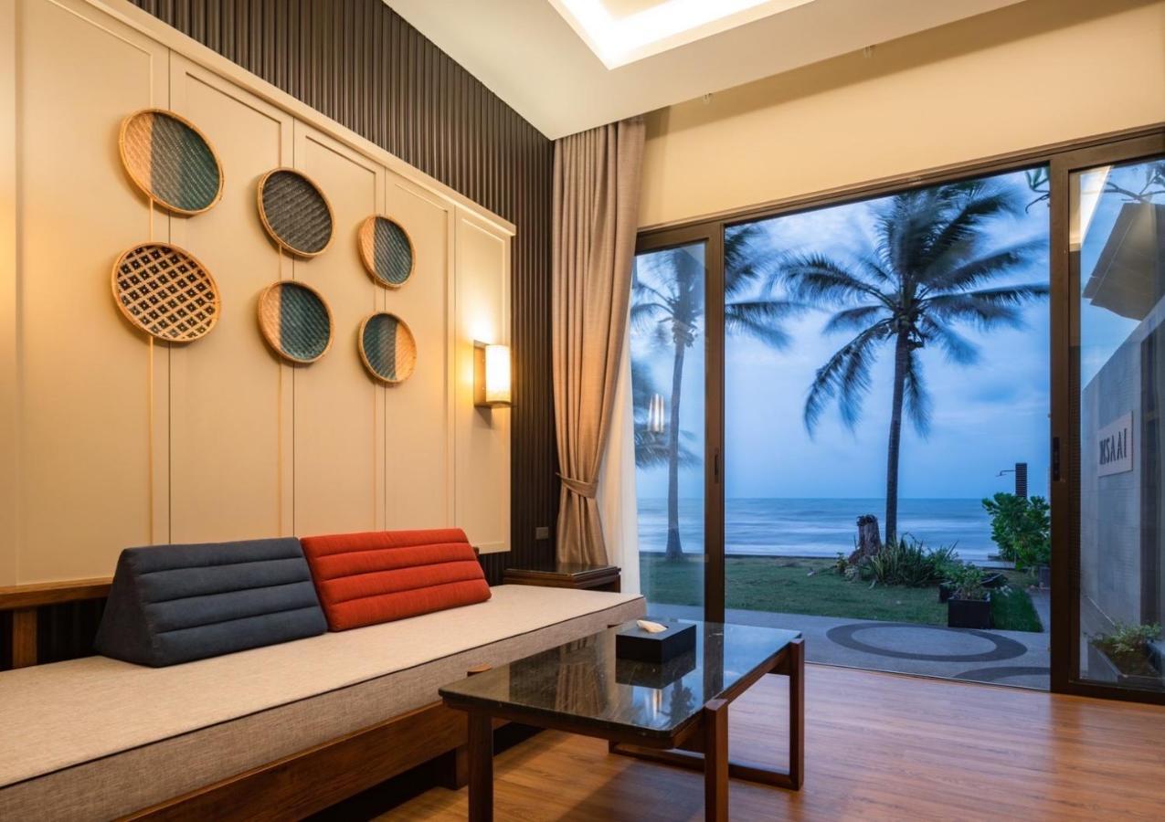 Ban Saithong Beach Resort Bang Saphan Noi Dış mekan fotoğraf