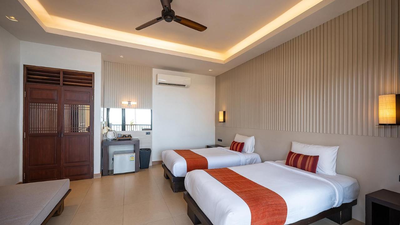 Ban Saithong Beach Resort Bang Saphan Noi Dış mekan fotoğraf