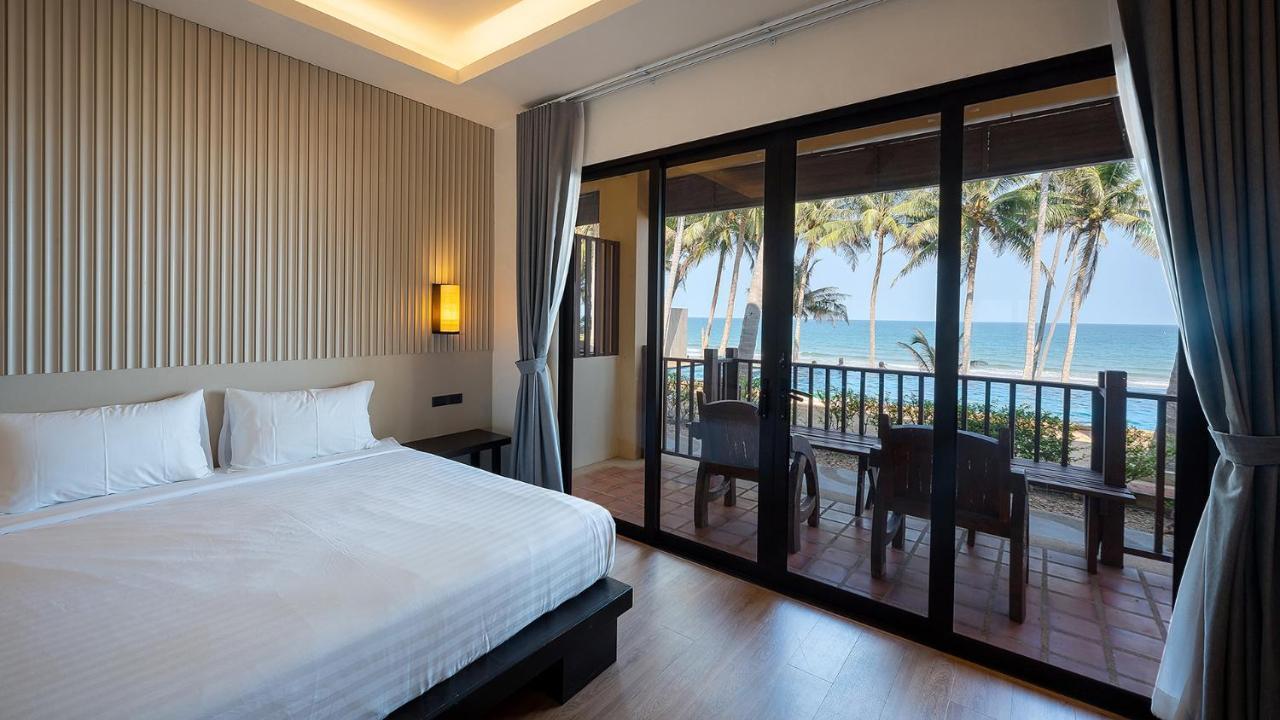 Ban Saithong Beach Resort Bang Saphan Noi Dış mekan fotoğraf